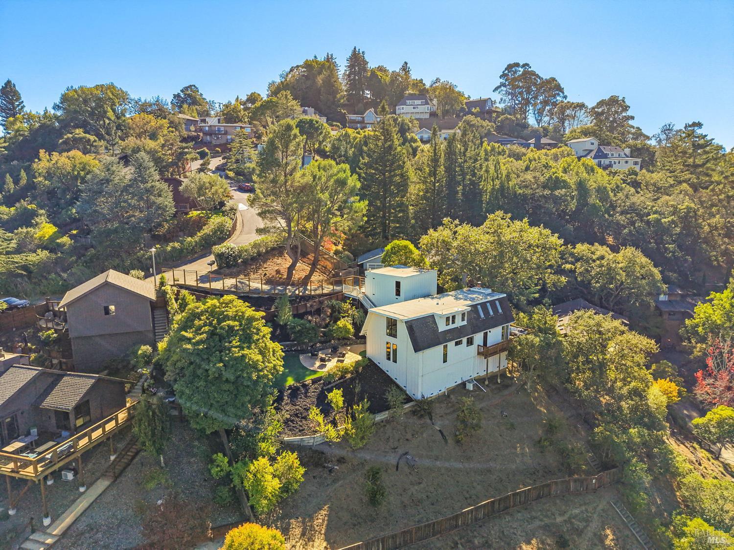 54 Wimbledon Way San Rafael CA 94901