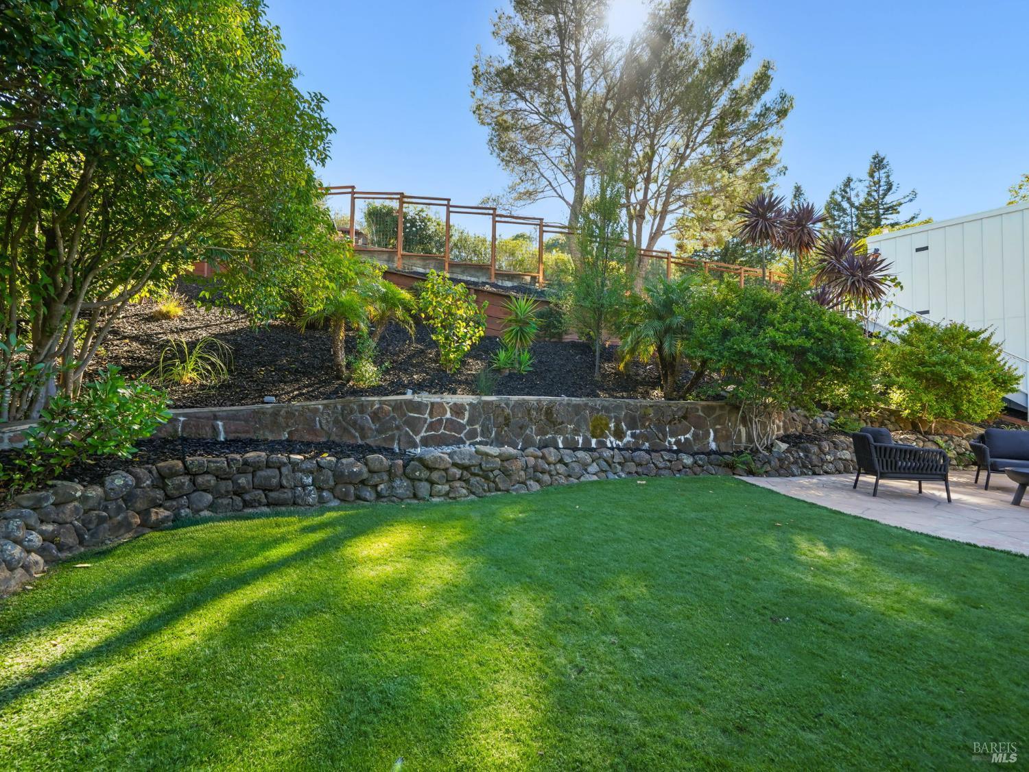 54 Wimbledon Way San Rafael CA 94901
