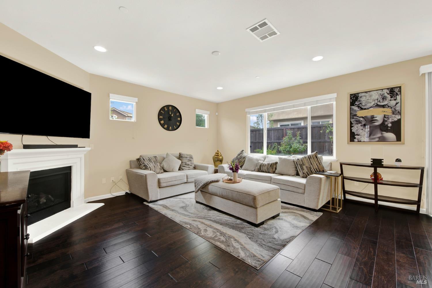 1000 Carlisle Court Vacaville CA 95688
