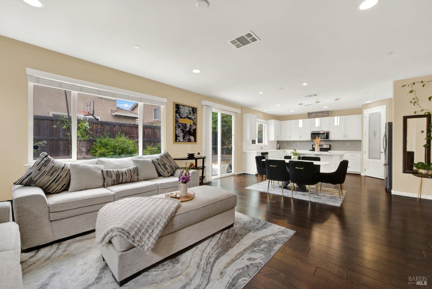 1000 Carlisle Court Vacaville CA 95688