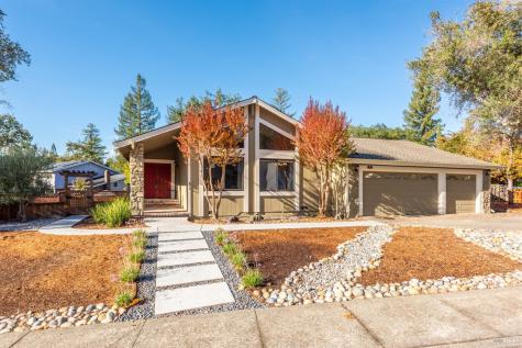 411 Poppy Hill Drive Healdsburg CA 95448