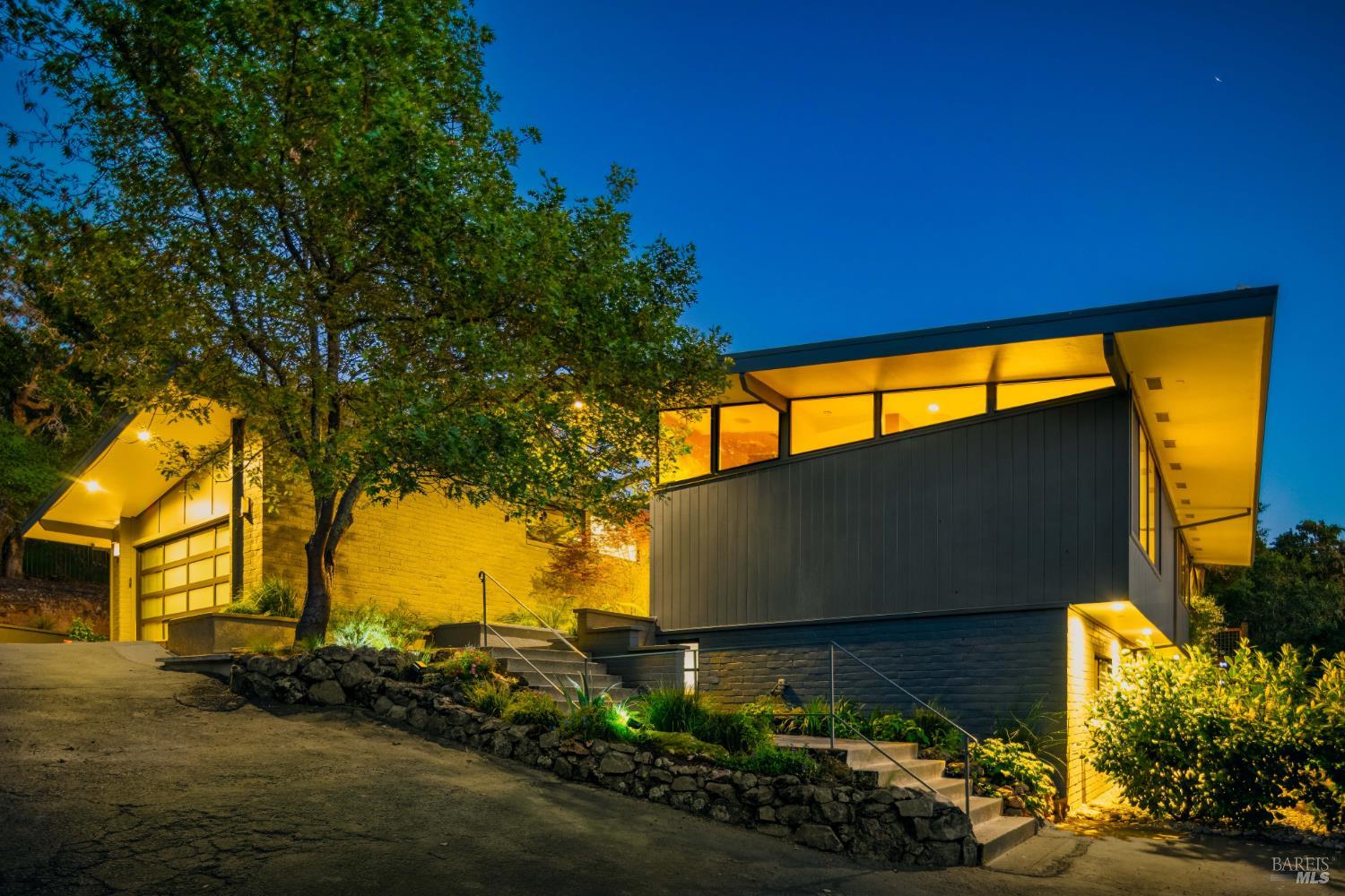 305 Ashlar Drive Napa CA 94558