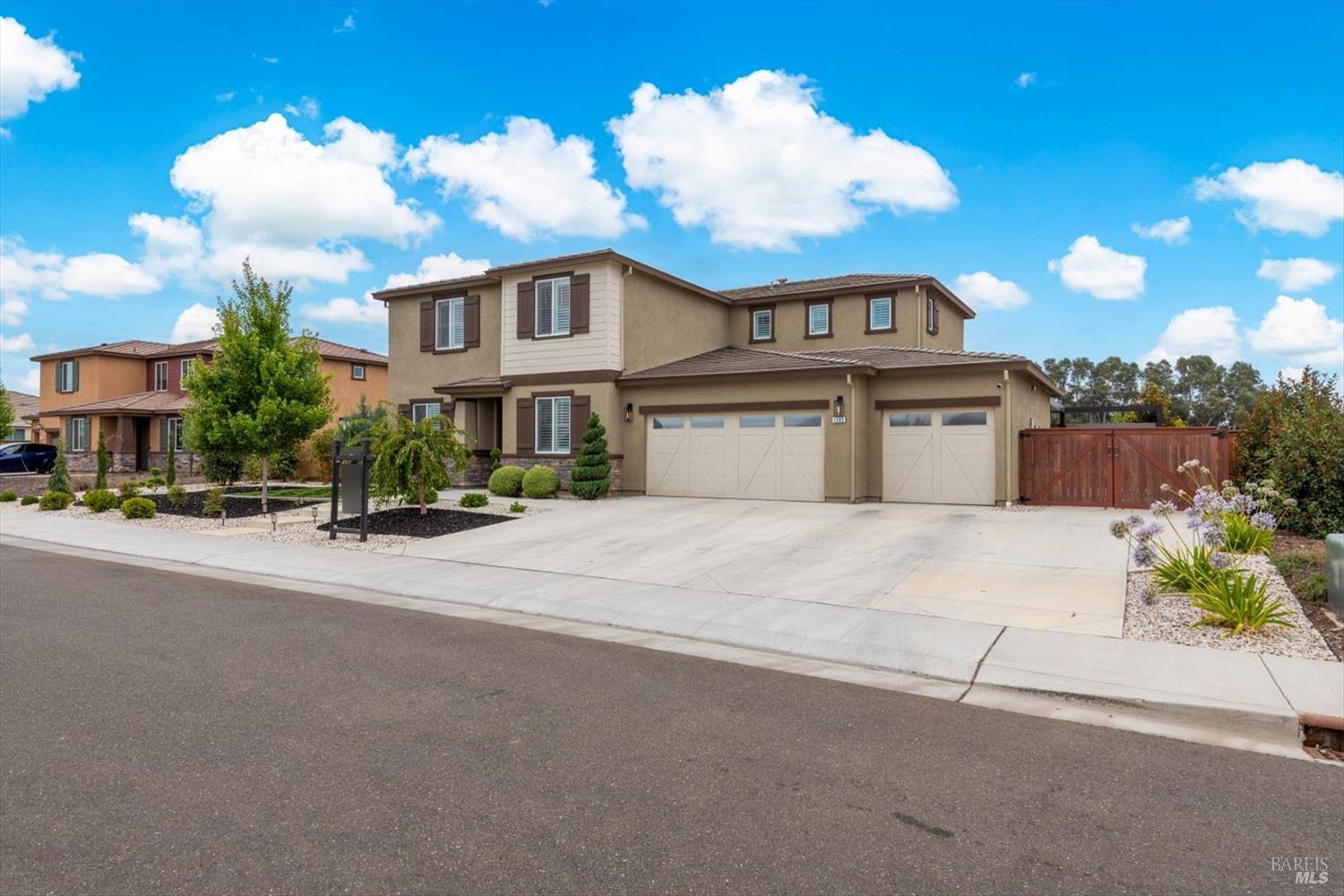 1205 Autumn Breeze Drive Dixon CA 95620