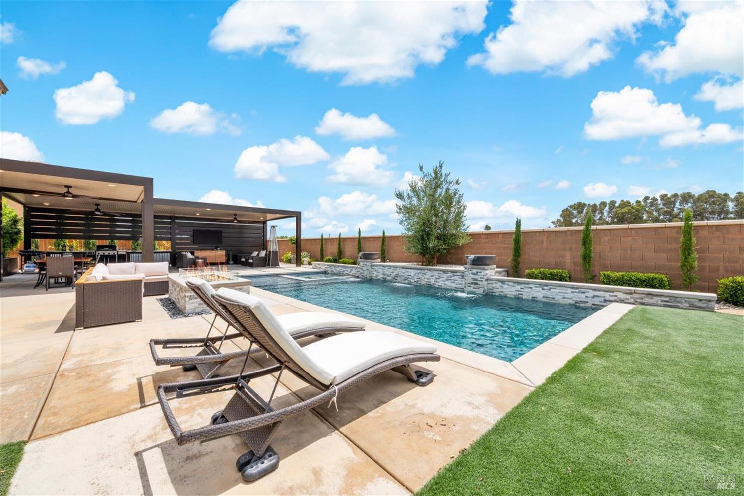 1205 Autumn Breeze Drive Dixon CA 95620