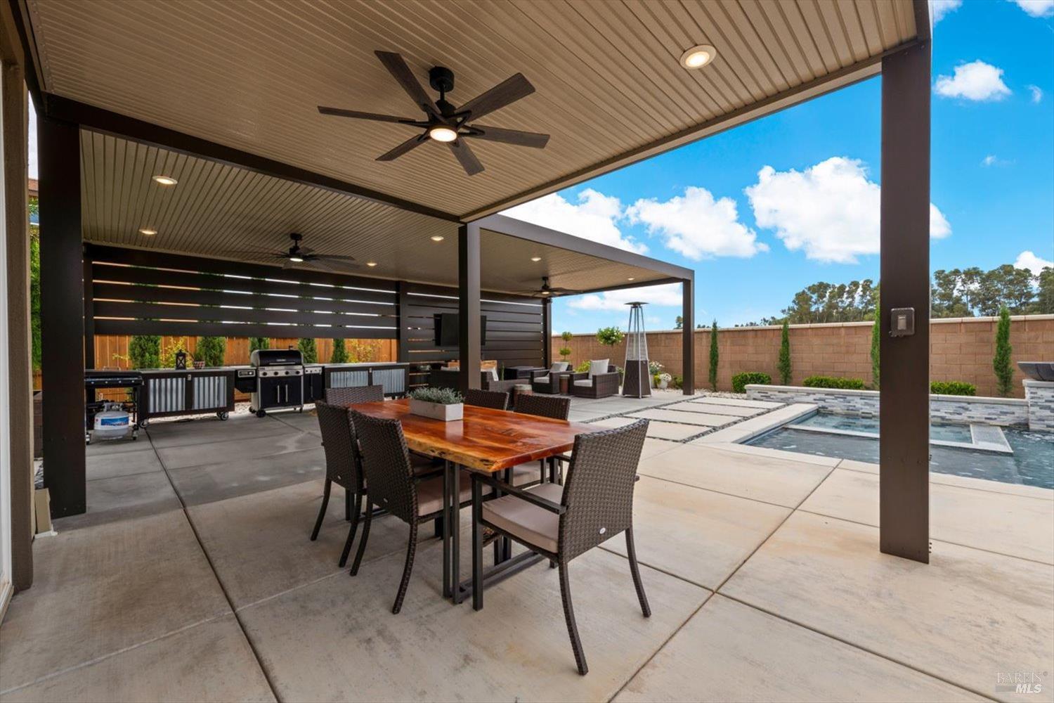 1205 Autumn Breeze Drive Dixon CA 95620
