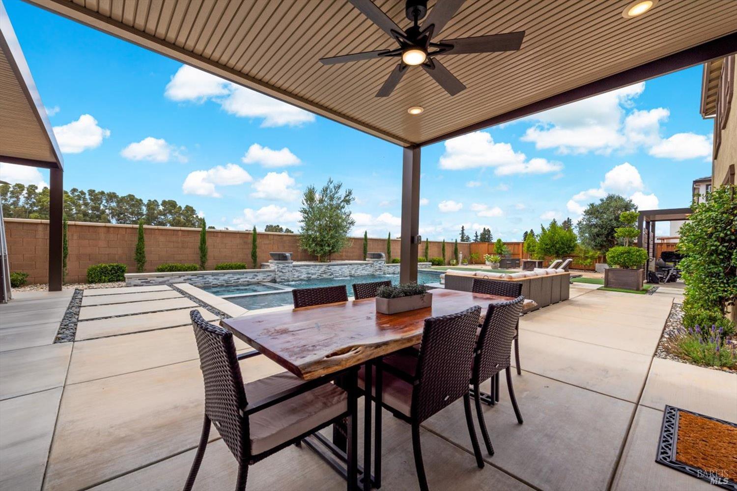 1205 Autumn Breeze Drive Dixon CA 95620
