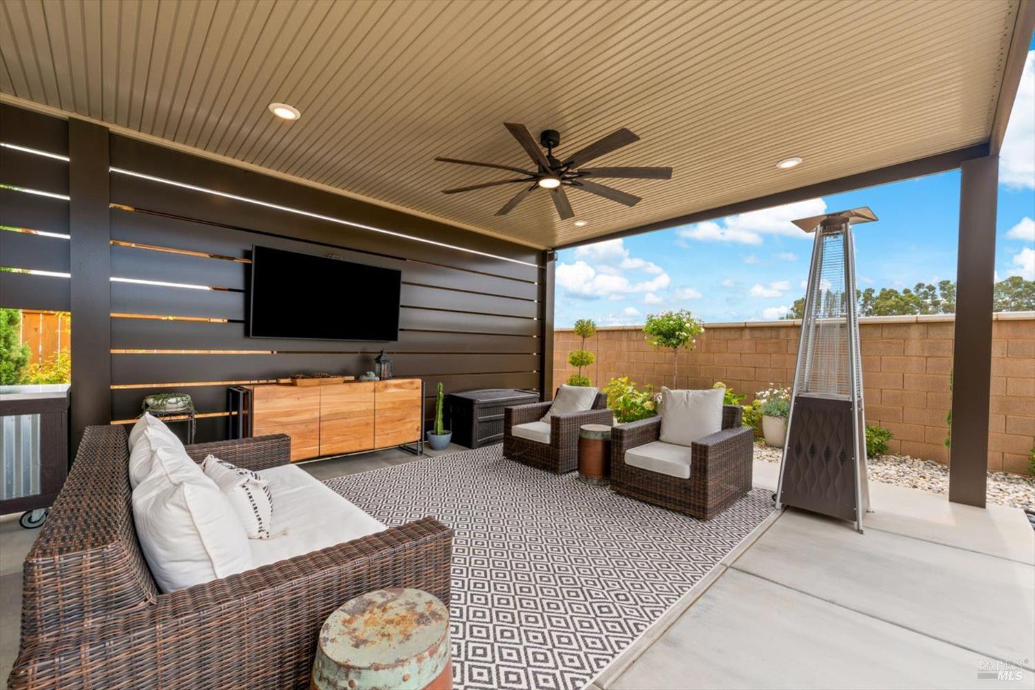 1205 Autumn Breeze Drive Dixon CA 95620