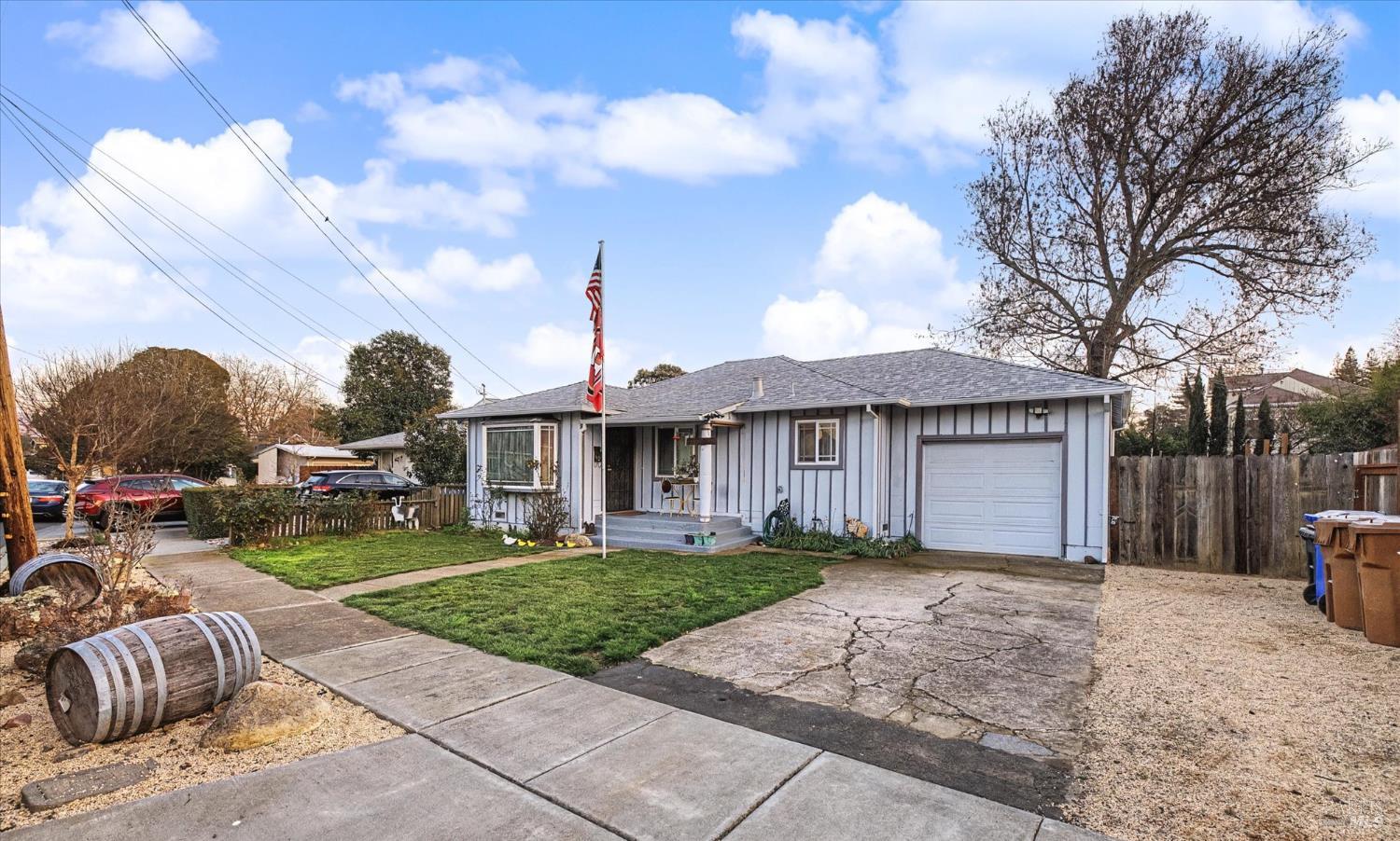 1763 E Street Napa CA 94559