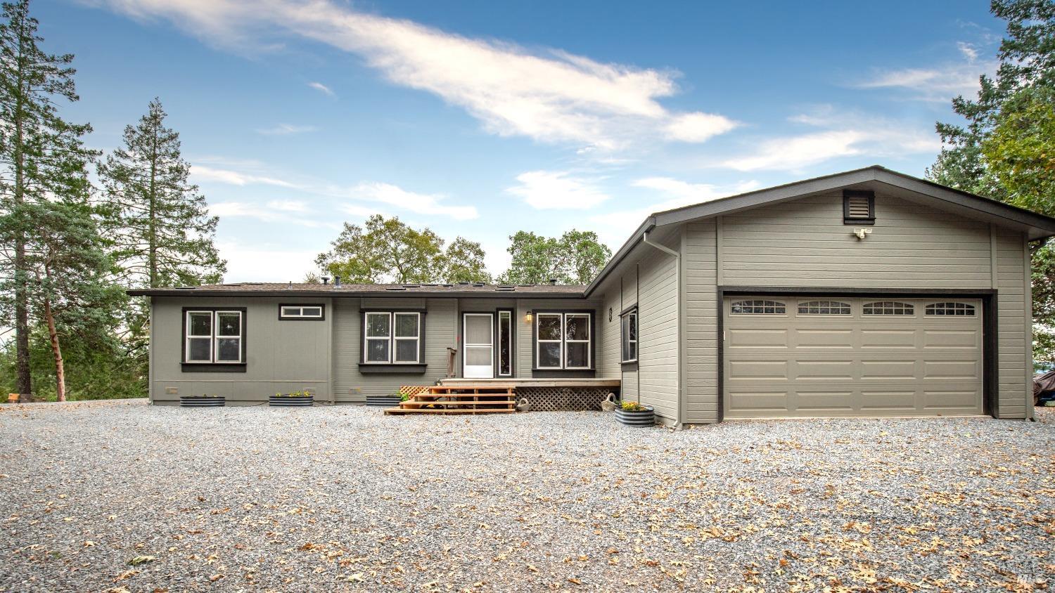 505 Mcnair Road Cloverdale CA 95425