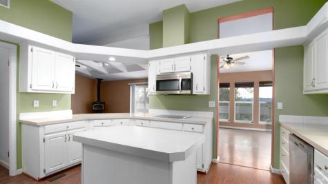 505 Mcnair Road Cloverdale CA 95425