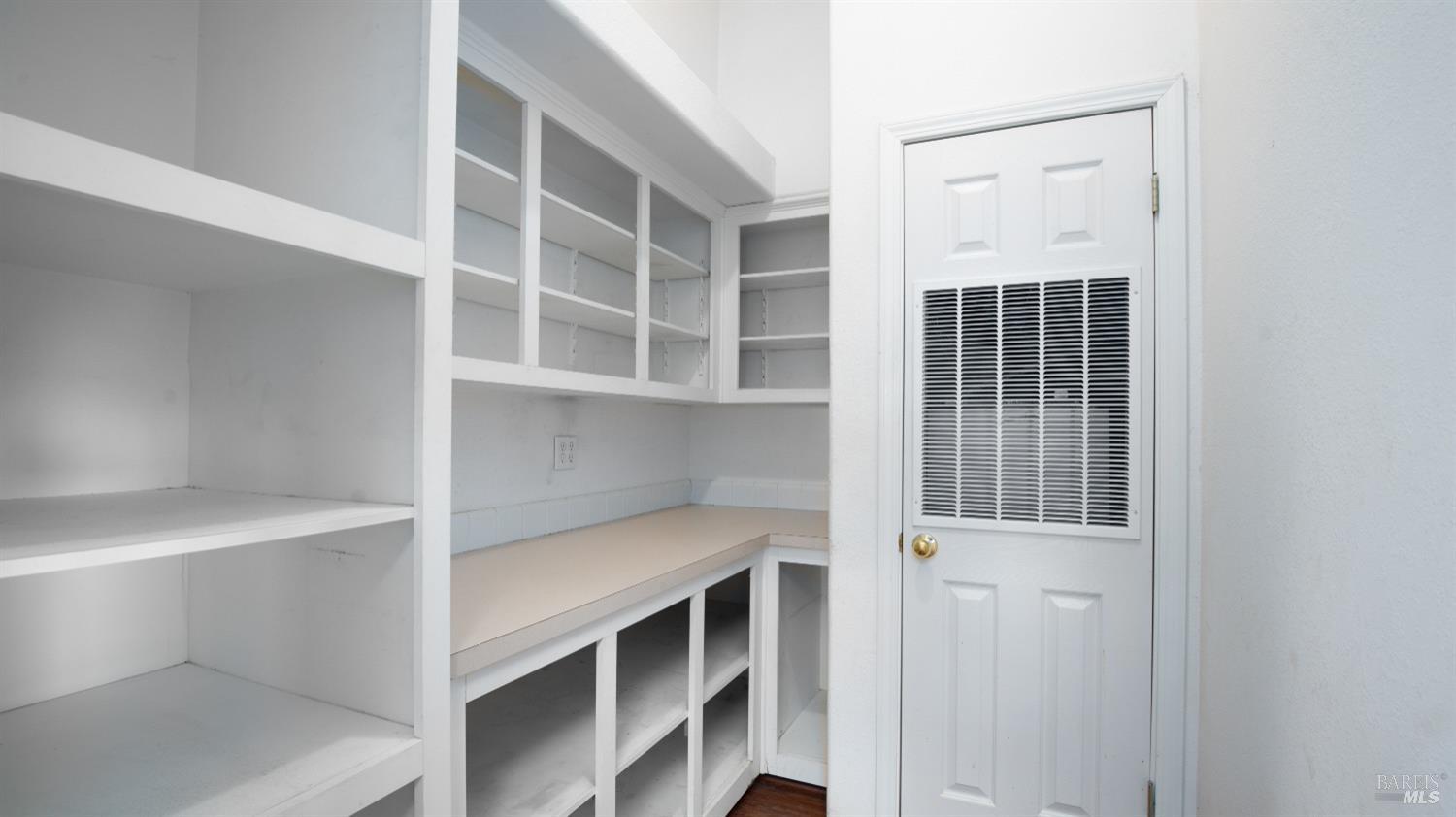 505 Mcnair Road Cloverdale CA 95425