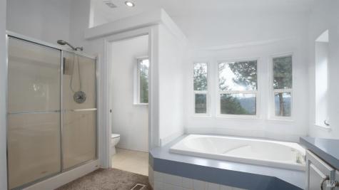 505 Mcnair Road Cloverdale CA 95425