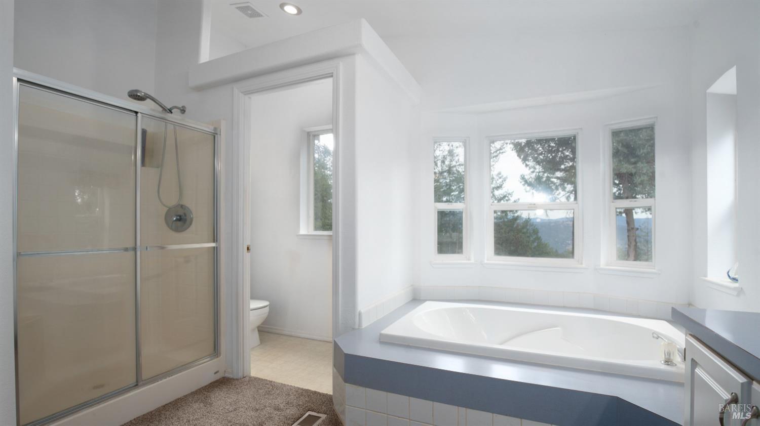 505 Mcnair Road Cloverdale CA 95425