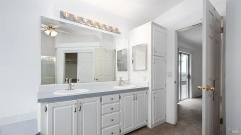 505 Mcnair Road Cloverdale CA 95425
