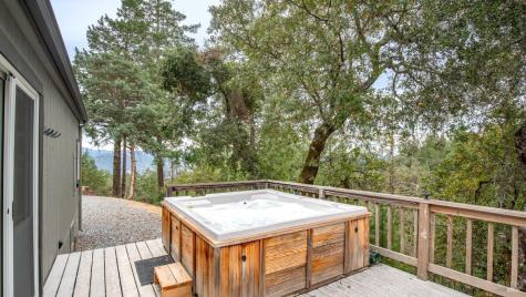505 Mcnair Road Cloverdale CA 95425