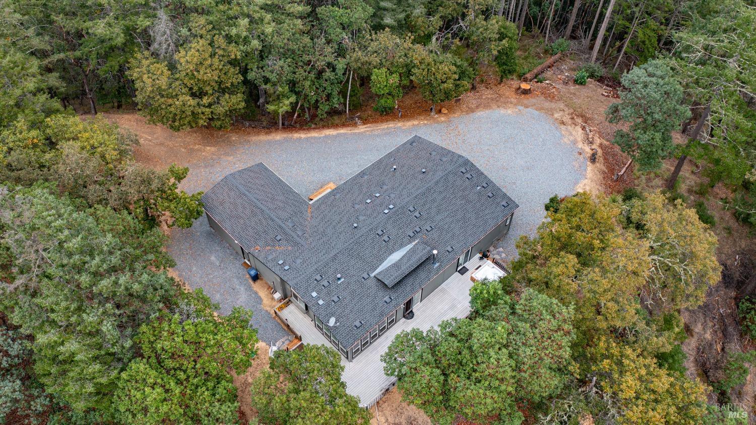 505 Mcnair Road Cloverdale CA 95425