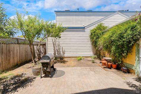 937 Kingwood Street Santa Rosa CA 95401