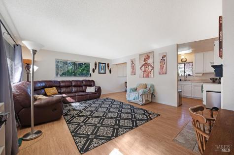 1311 Prentice Drive Healdsburg CA 95448
