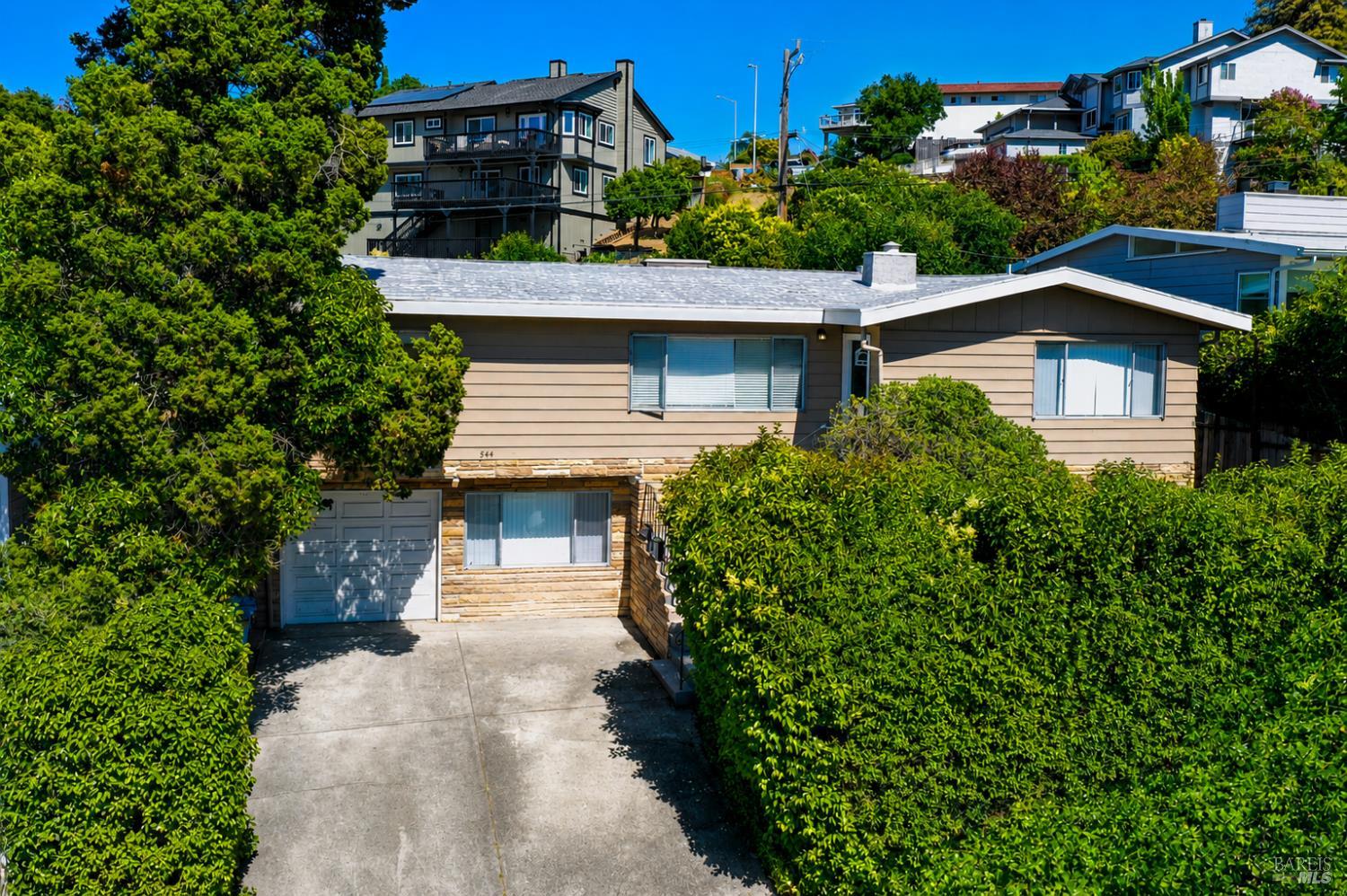 544 N Camino Alto Vallejo CA 94590