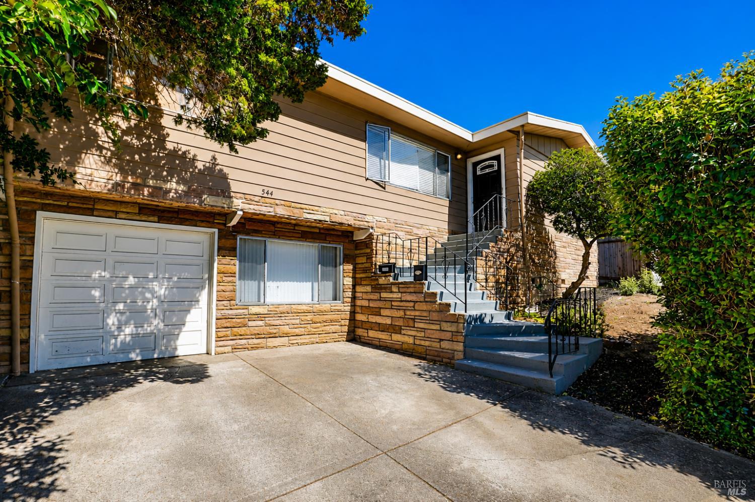 544 N Camino Alto Vallejo CA 94590