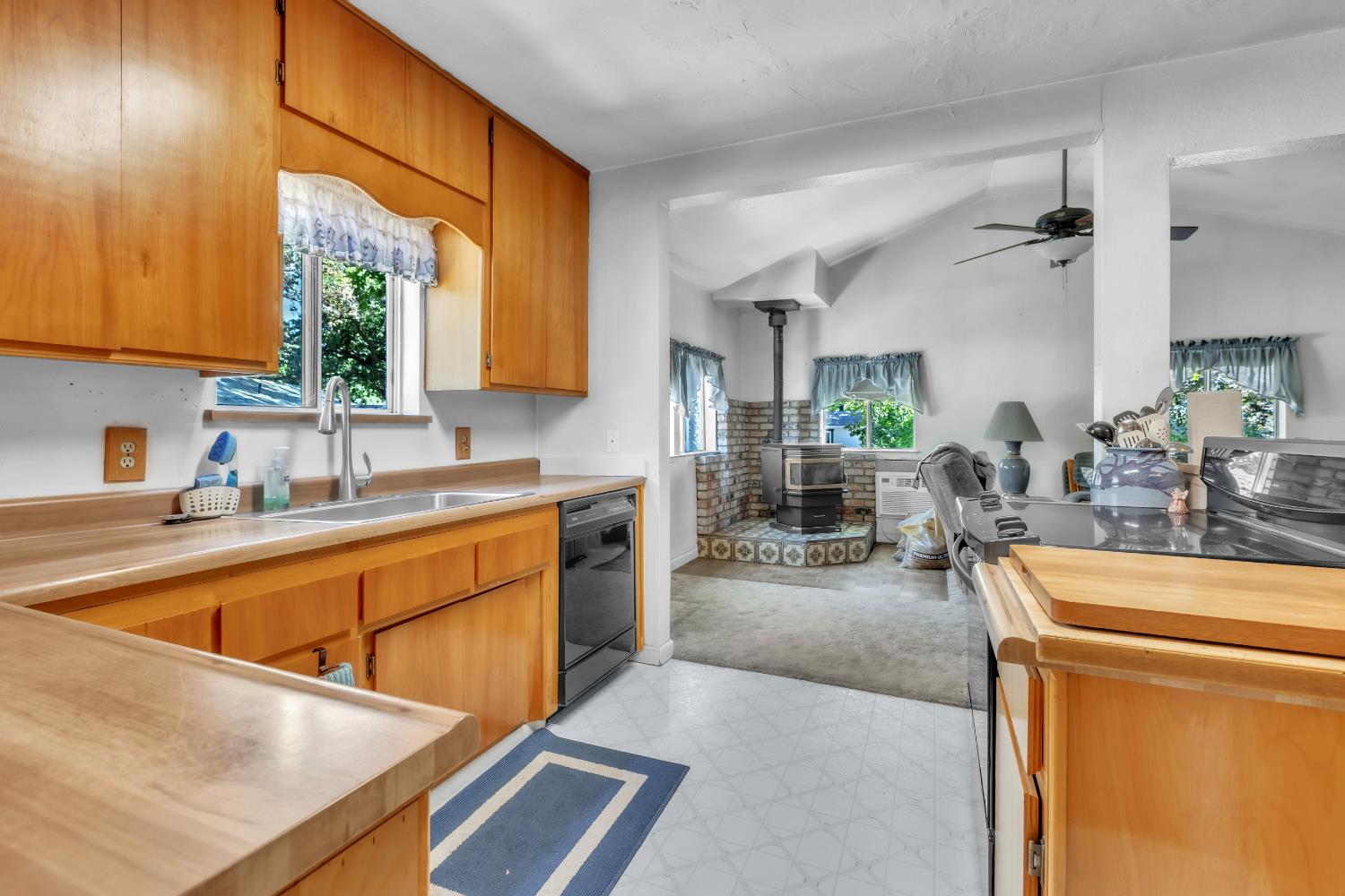 1728 Circle Drive Isleton CA 95641