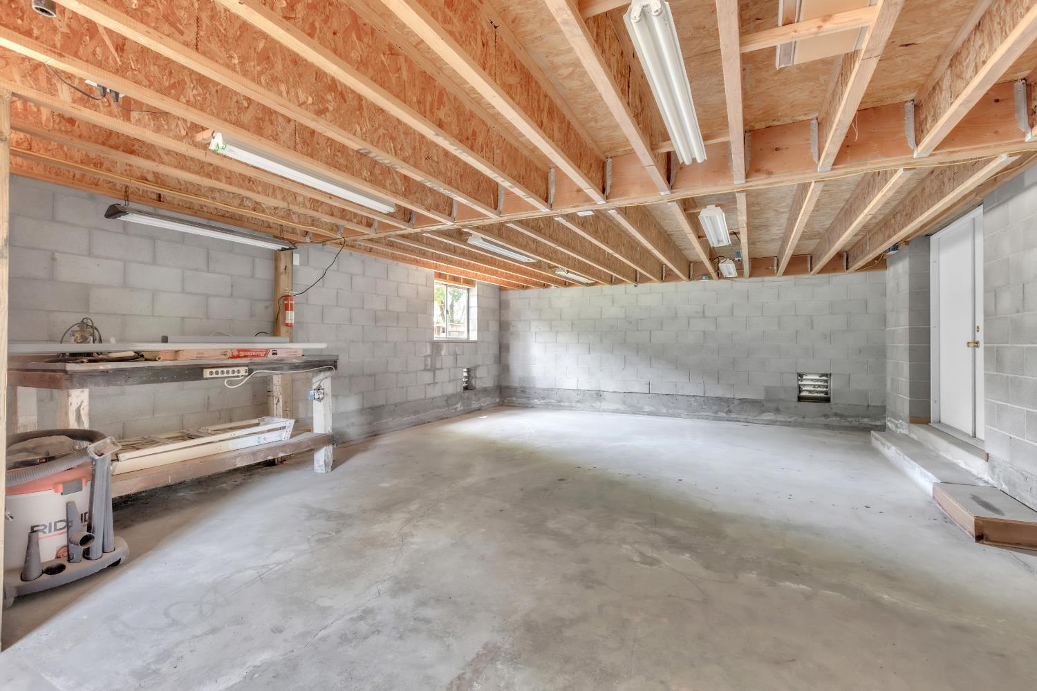 1728 Circle Drive Isleton CA 95641