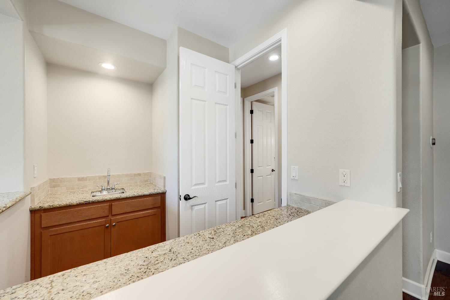 486 Mcallister Drive Benicia CA 94510