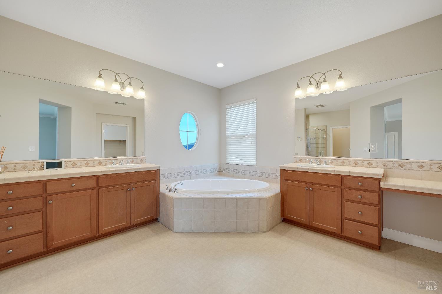 486 Mcallister Drive Benicia CA 94510