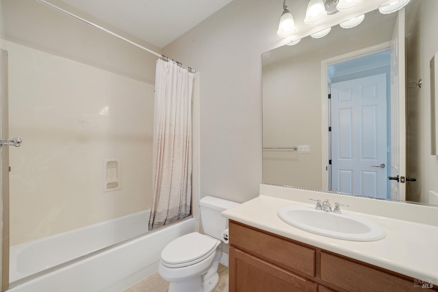 486 Mcallister Drive Benicia CA 94510