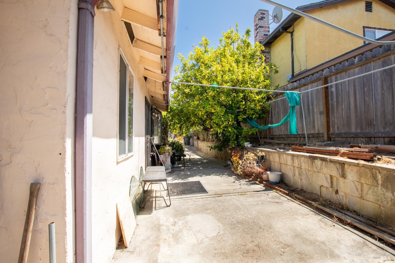 185 Lexington Drive Vallejo CA 94591