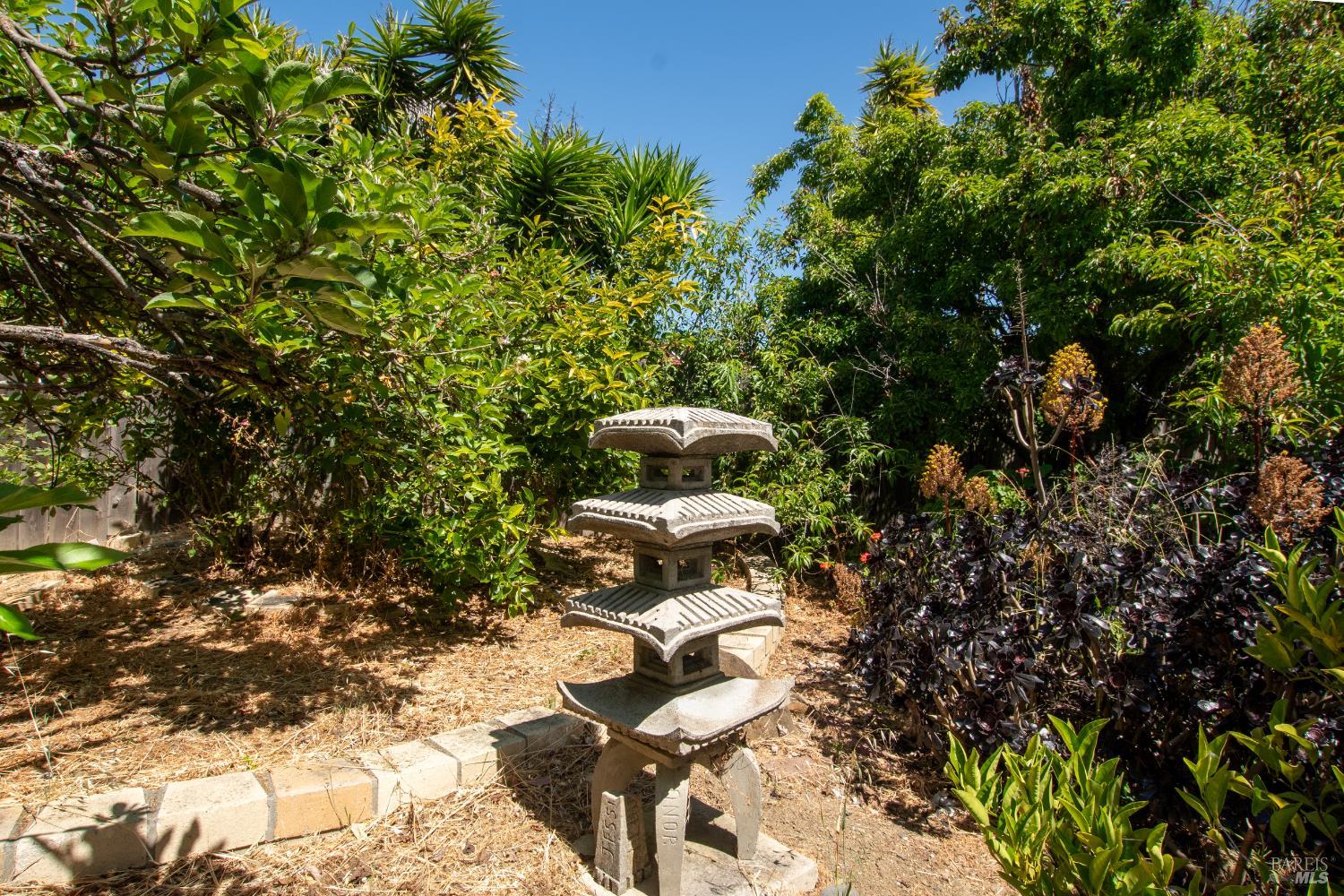 185 Lexington Drive Vallejo CA 94591