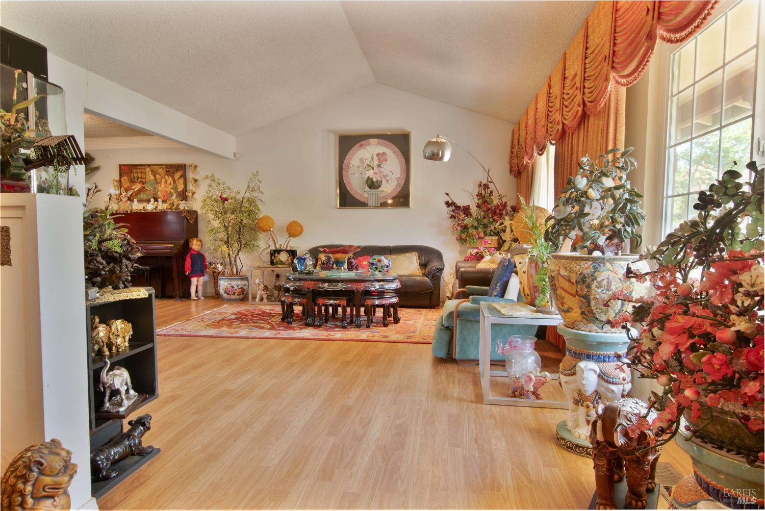 185 Lexington Drive Vallejo CA 94591