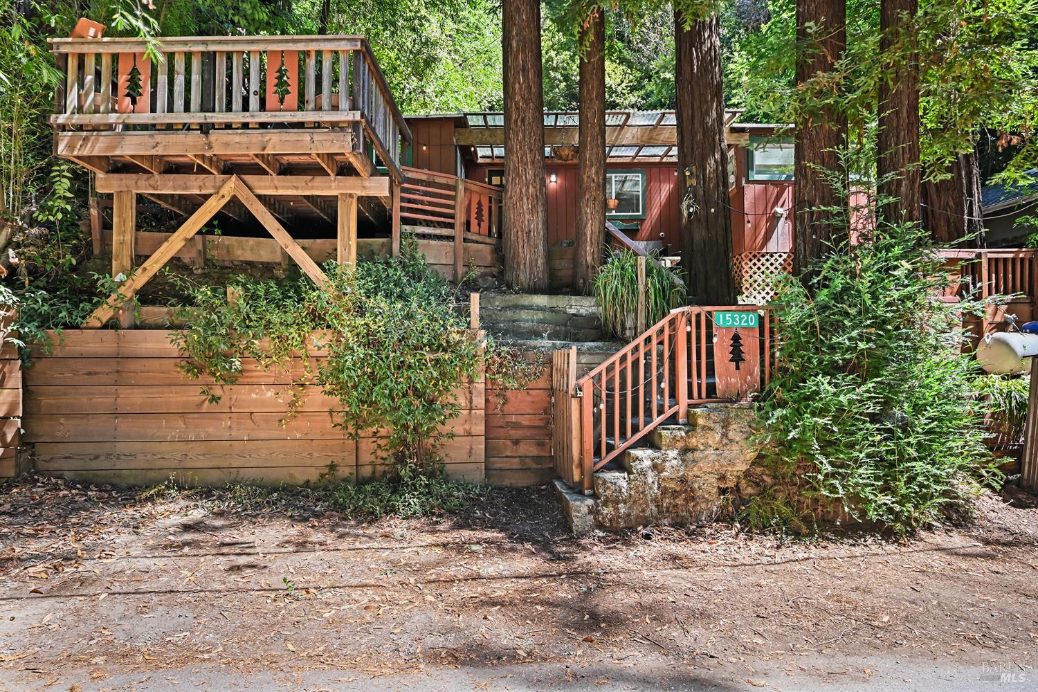 15320 Canyon 3 Road Rio Nido CA 95471