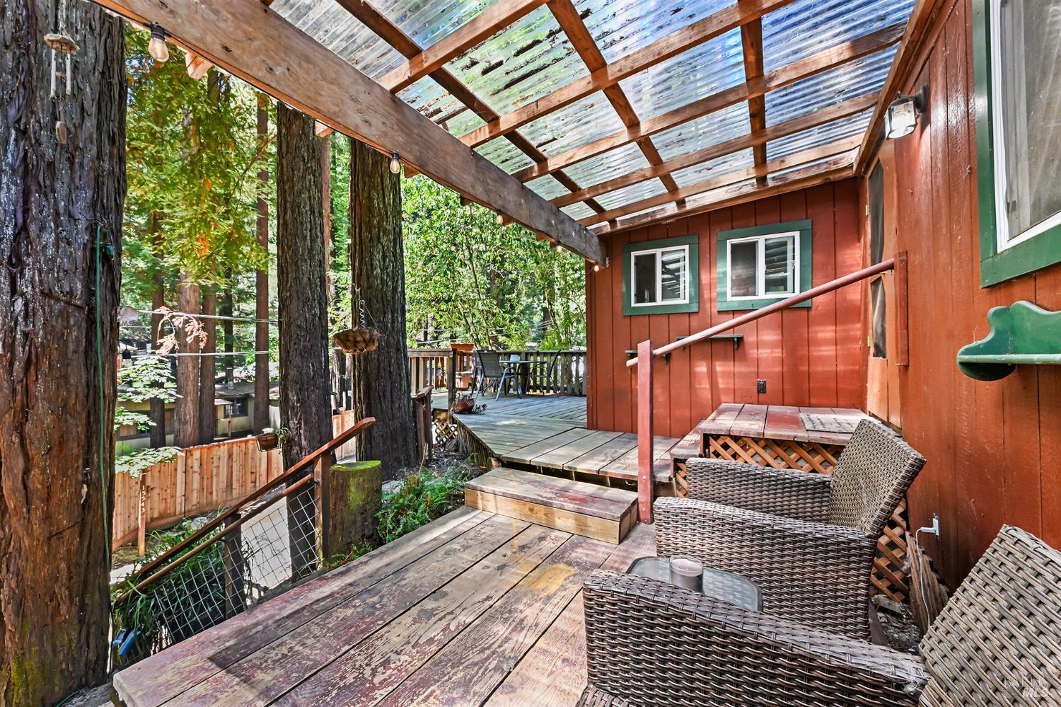 15320 Canyon 3 Road Rio Nido CA 95471