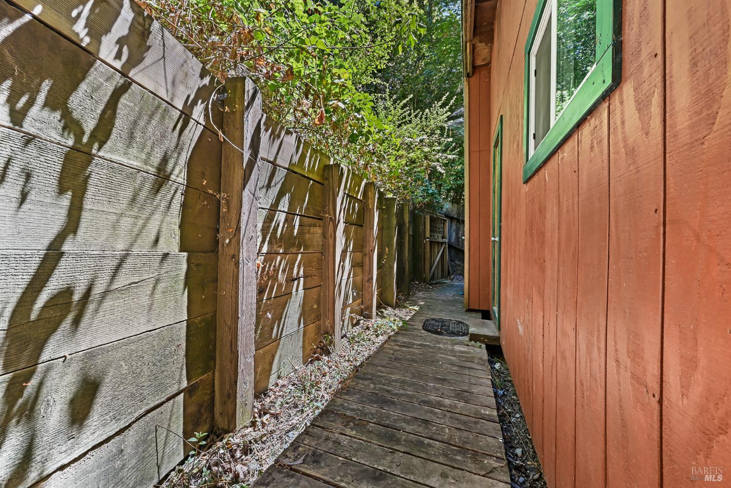 15320 Canyon 3 Road Rio Nido CA 95471
