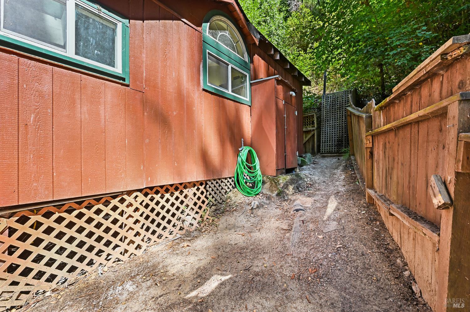 15320 Canyon 3 Road Rio Nido CA 95471