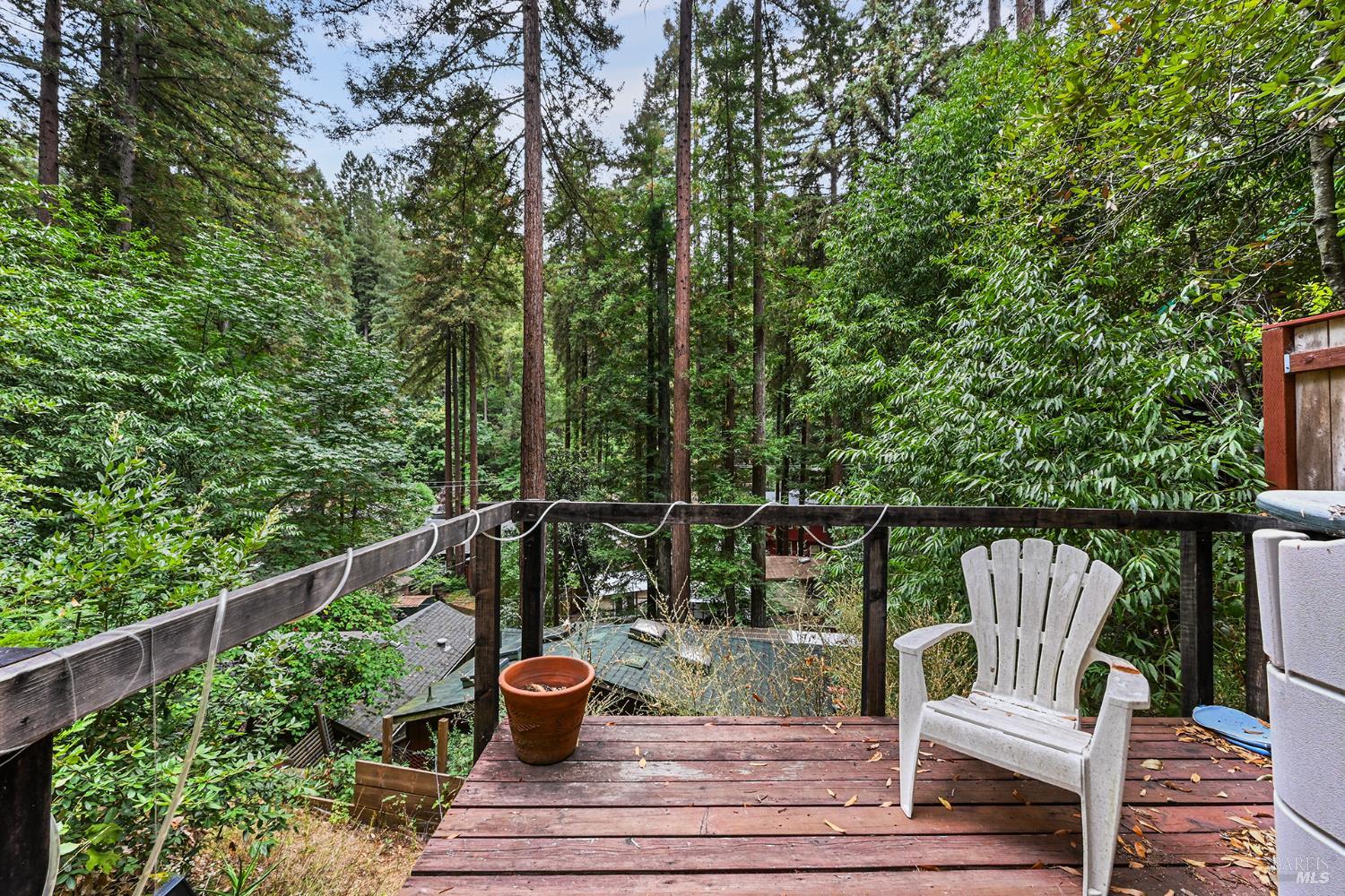 15320 Canyon 3 Road Rio Nido CA 95471