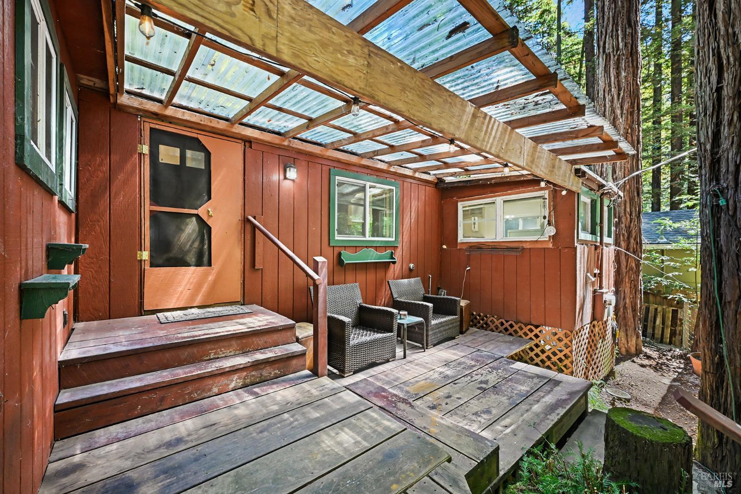 15320 Canyon 3 Road Rio Nido CA 95471