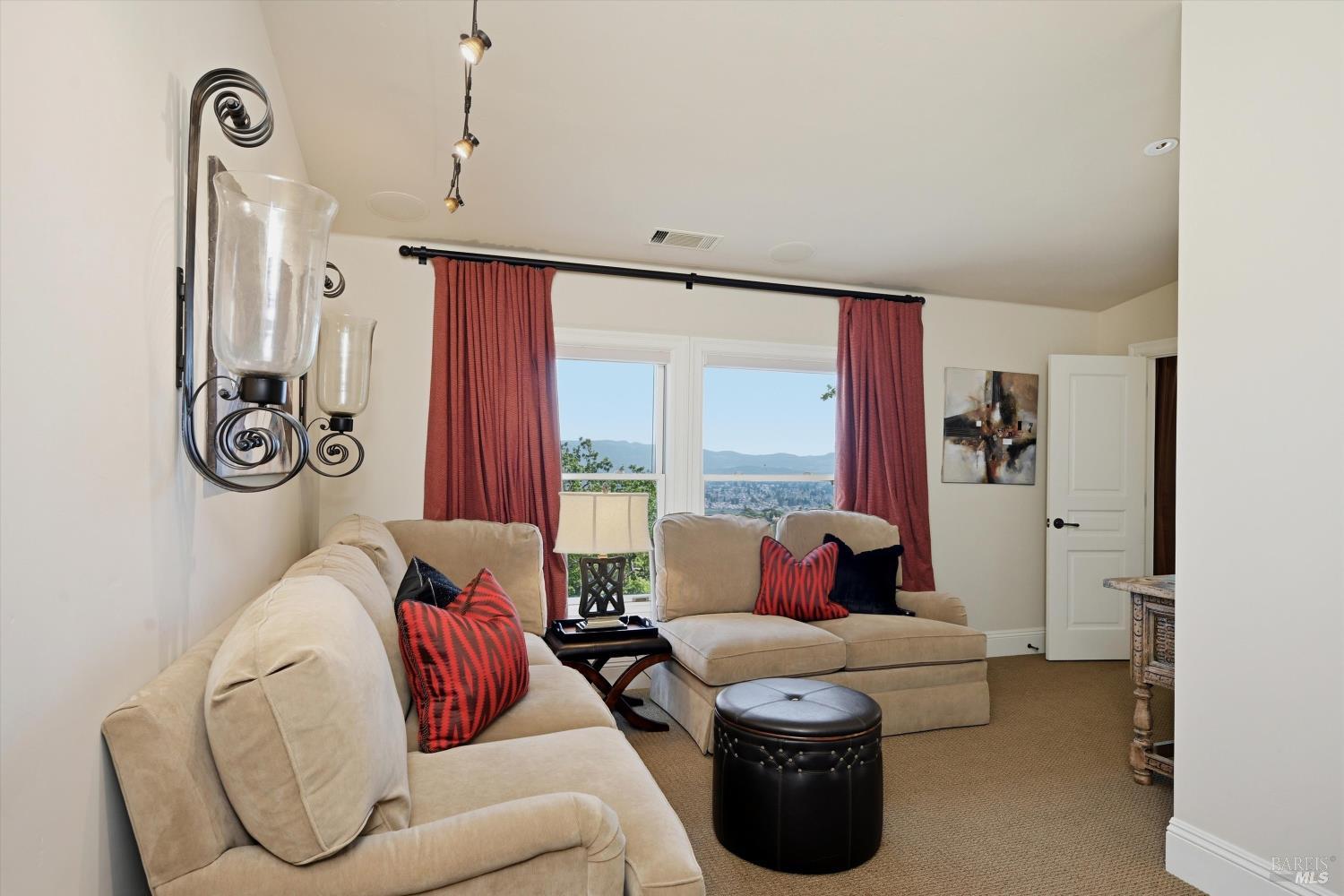 3277 Dry Creek Road Napa CA 94558