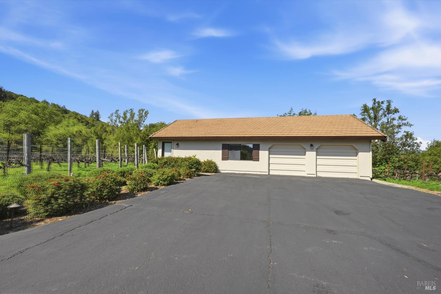 3277 Dry Creek Road Napa CA 94558
