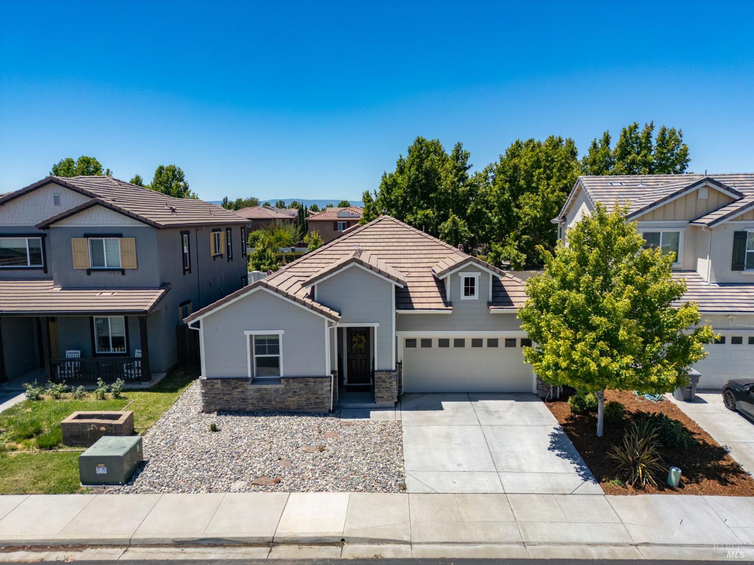 1230 Columbia Drive Dixon CA 95620