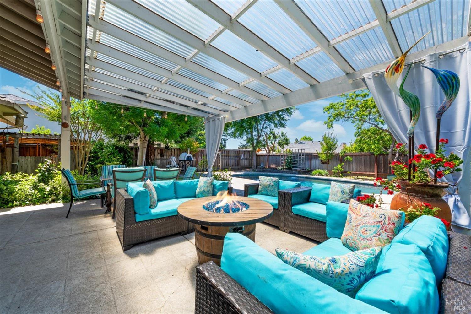 2423 Shoreline Drive Napa CA 94558
