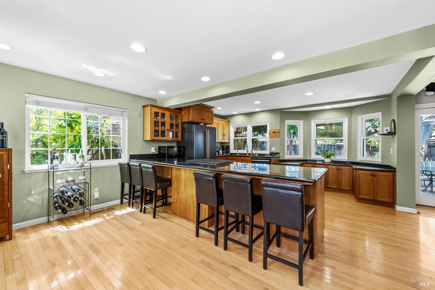 2423 Shoreline Drive Napa CA 94558