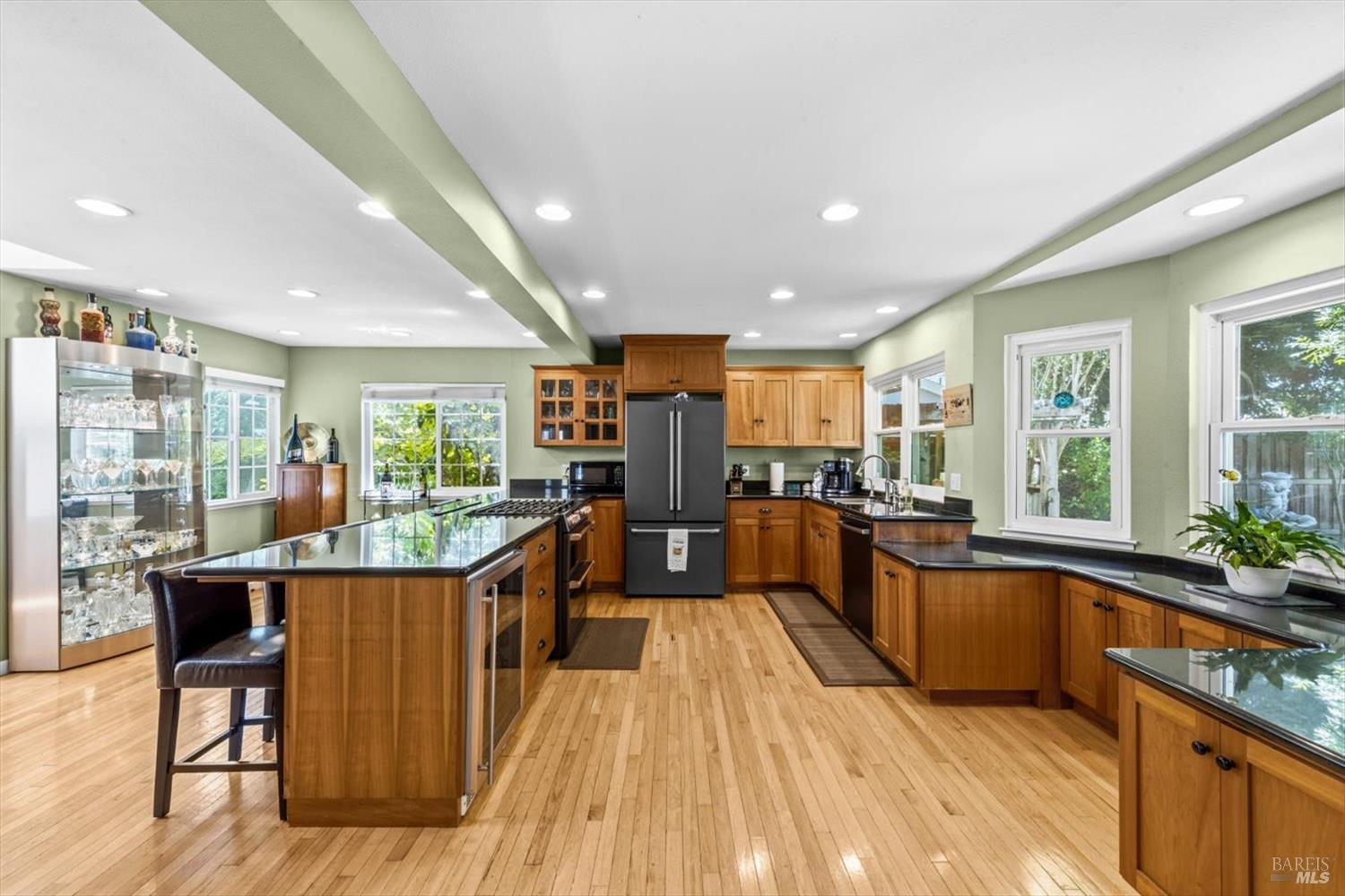 2423 Shoreline Drive Napa CA 94558