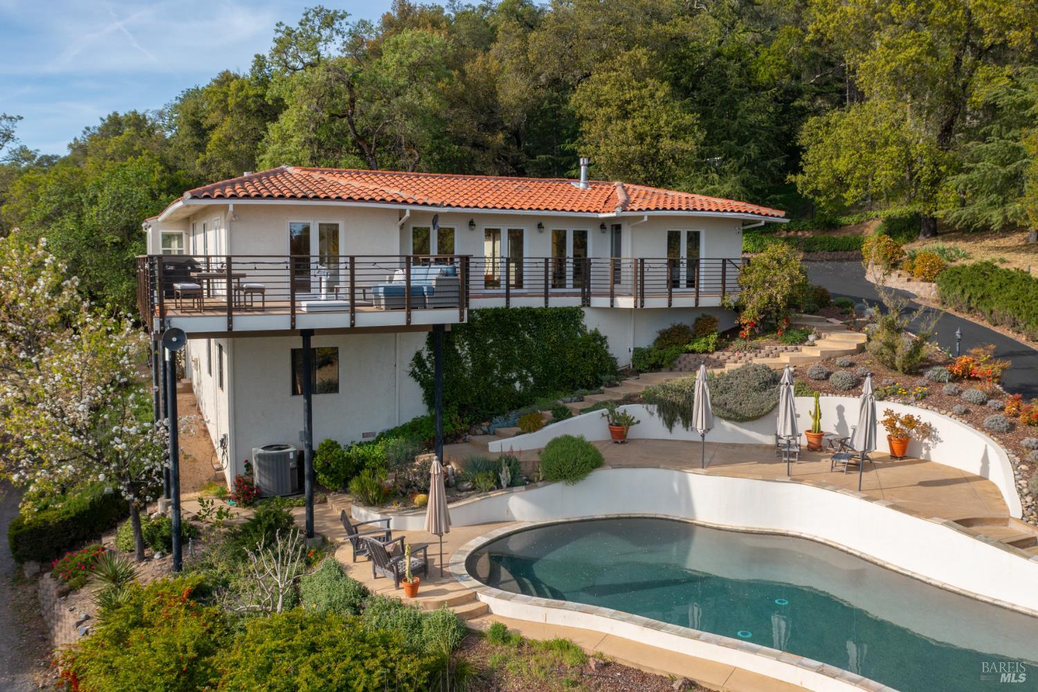 1163 Mountain Pine Road Cloverdale CA 95425