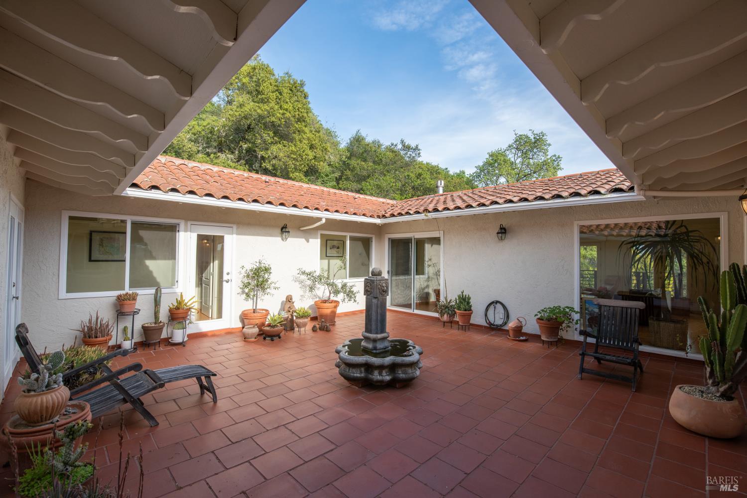 1163 Mountain Pine Road Cloverdale CA 95425
