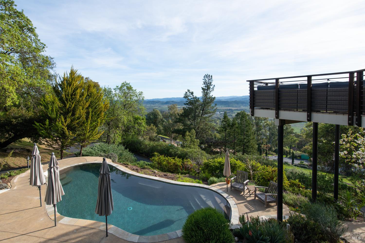 1163 Mountain Pine Road Cloverdale CA 95425
