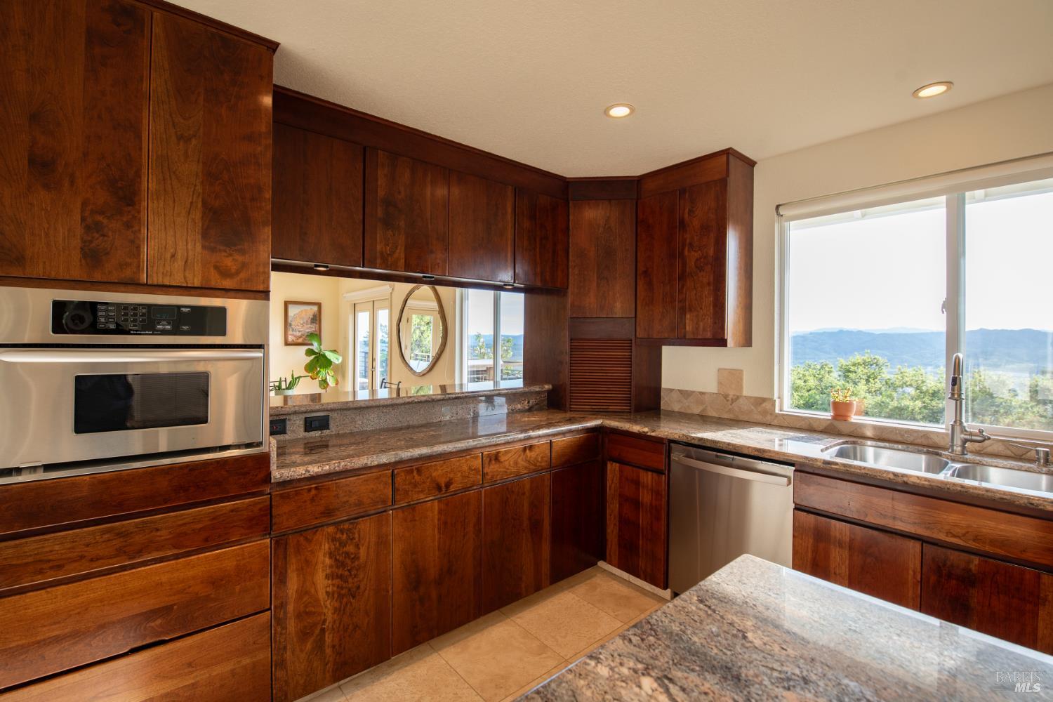 1163 Mountain Pine Road Cloverdale CA 95425