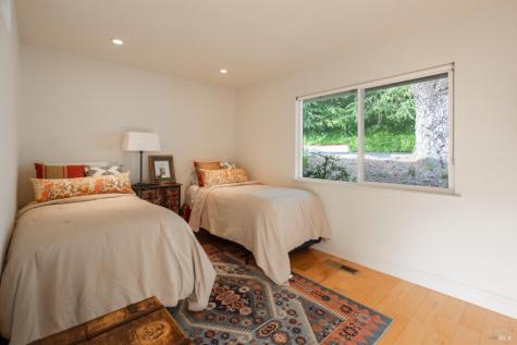 1163 Mountain Pine Road Cloverdale CA 95425