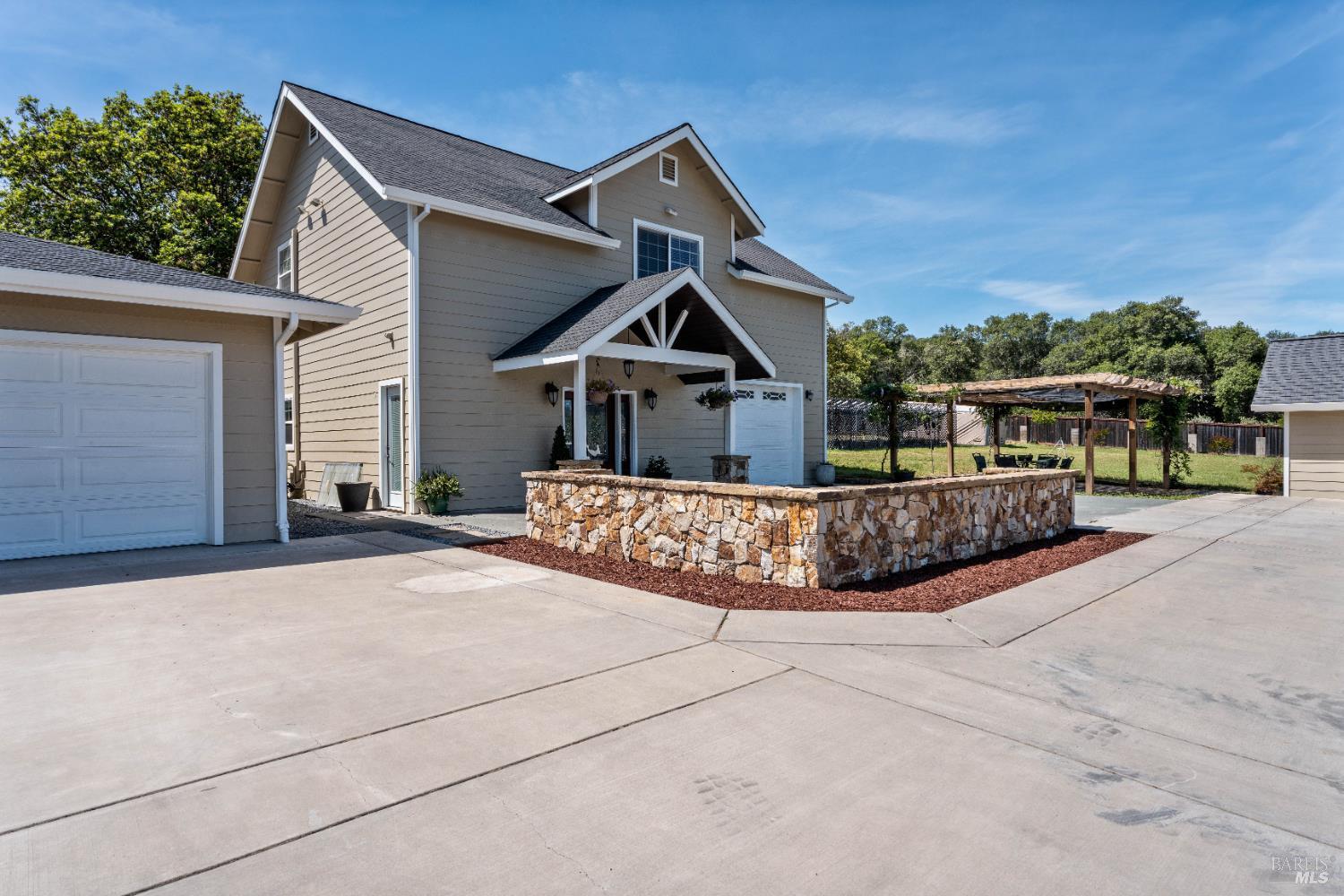 7801 Lorene Road Redwood Valley CA 95470